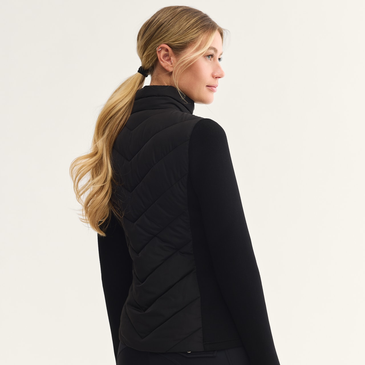 Jacka Charlyne Fairfield®