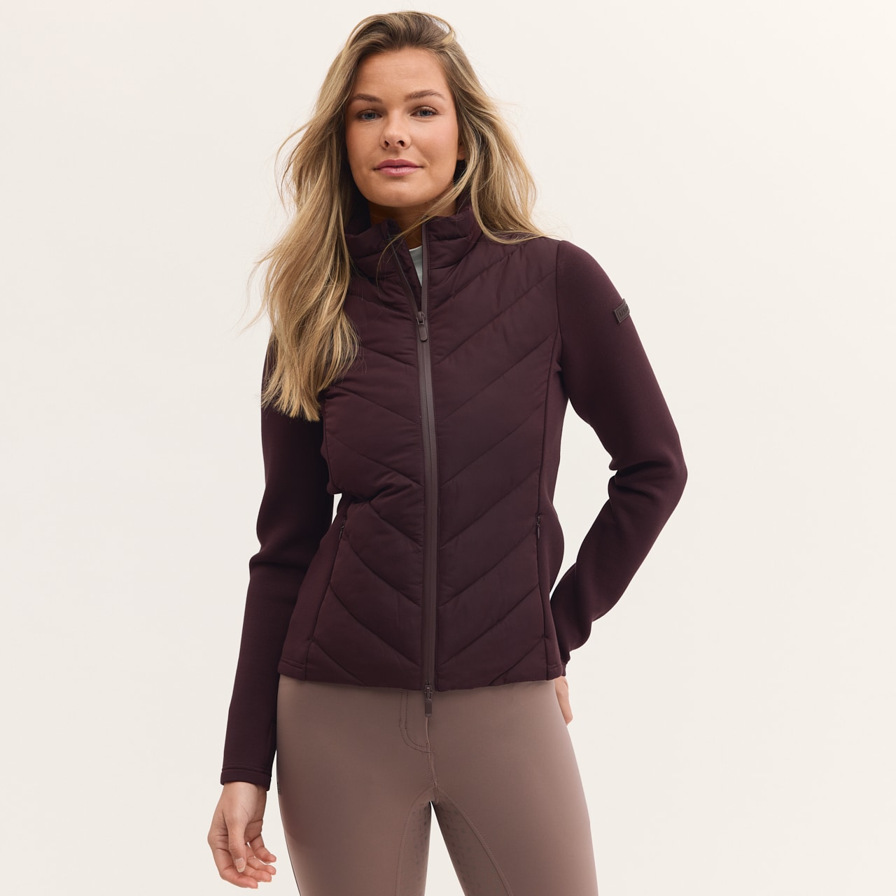 Jacka Charlyne Fairfield®