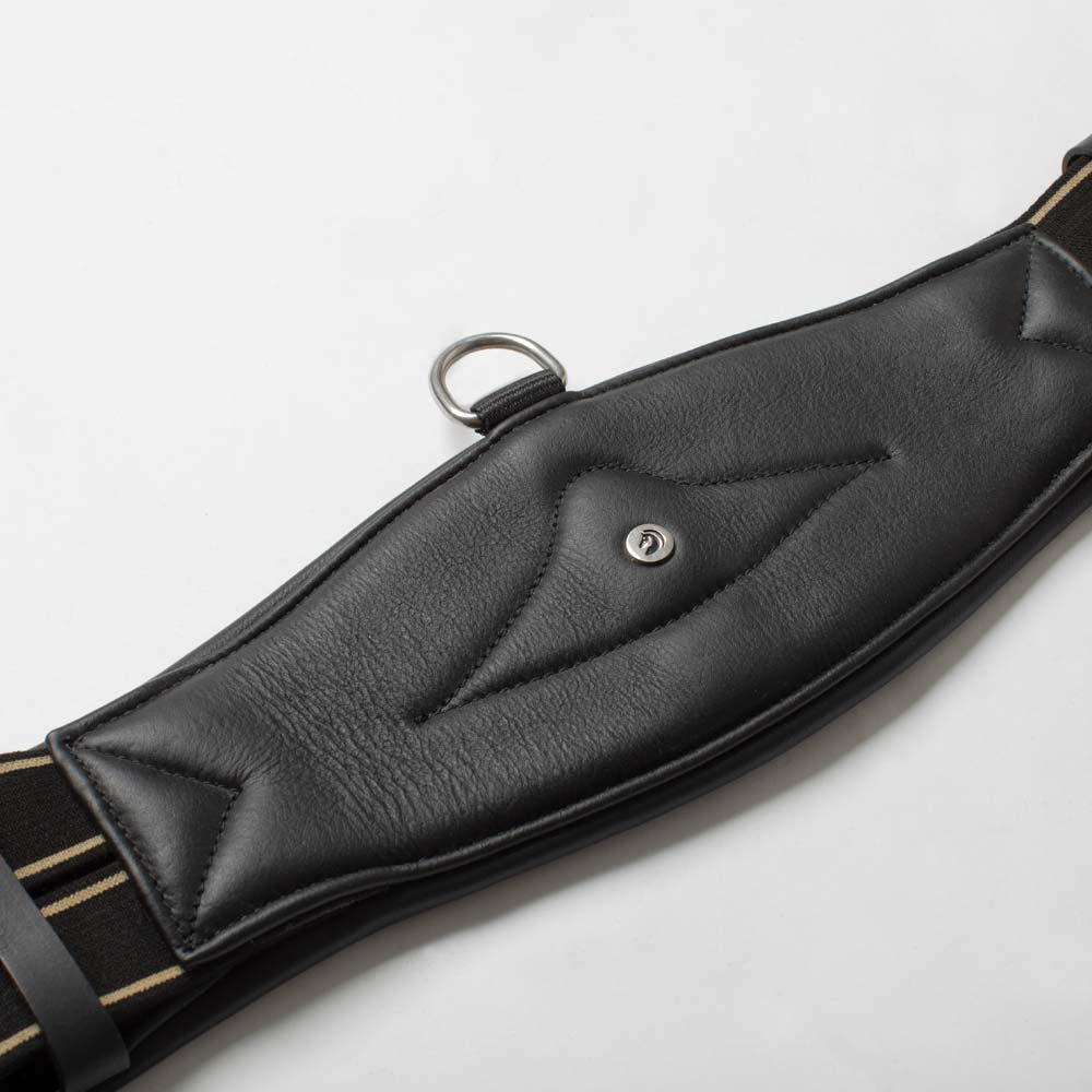 Dressyrgjord Skinn Ebony Fairfield®
